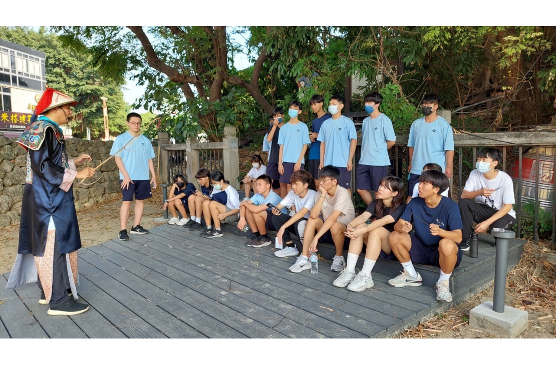 LINE_ALBUM_2023118新莊高中_231110_19