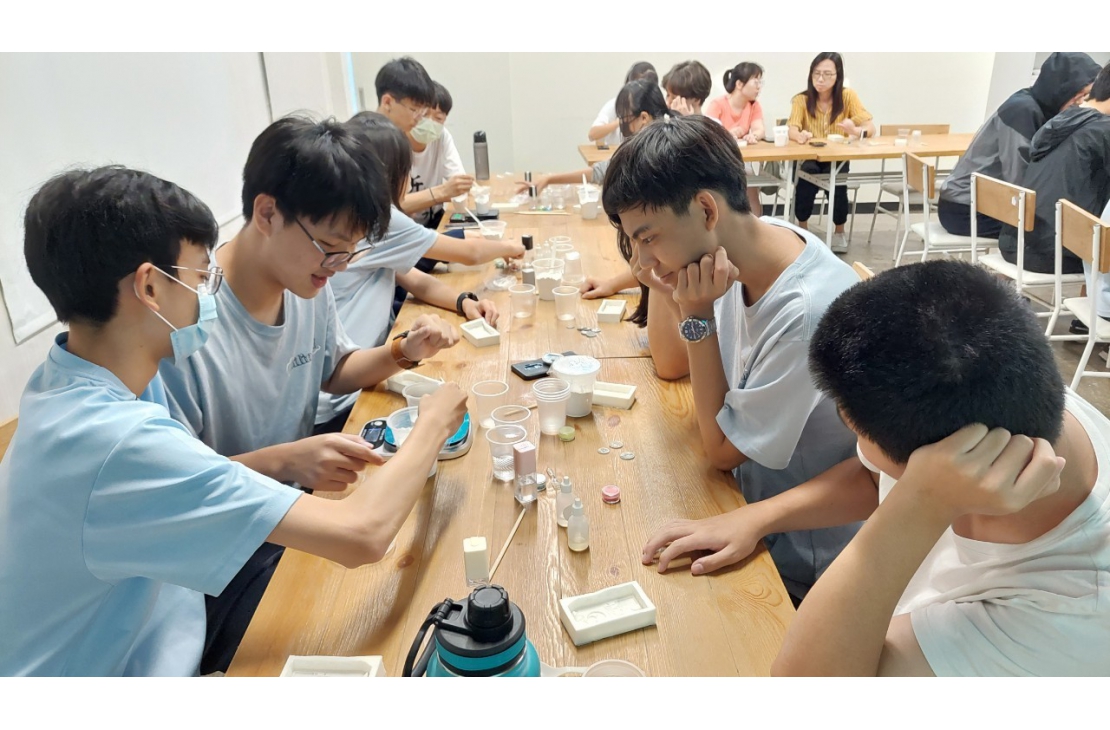 LINE_ALBUM_20231213新莊高中（擴香石DIY）_231225_90