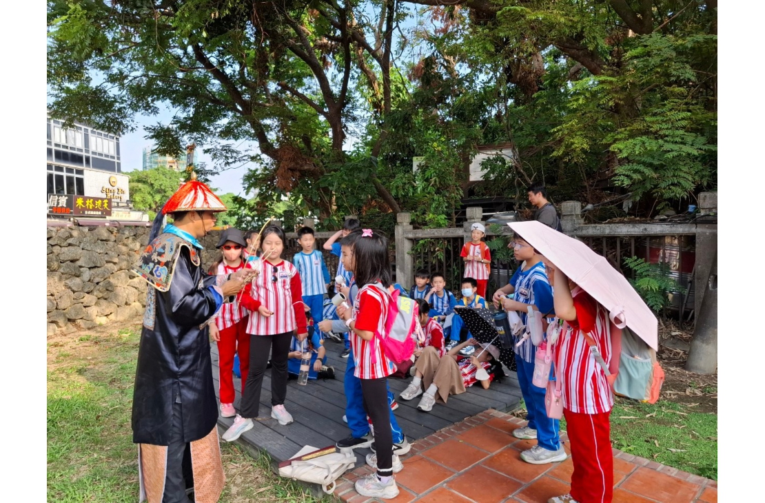 LINE_ALBUM_20241114東光國小走讀（蓮池潭 北門）_241119_6