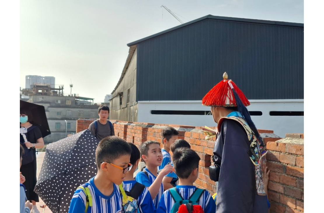 LINE_ALBUM_20241114東光國小走讀（蓮池潭 北門）_241119_8