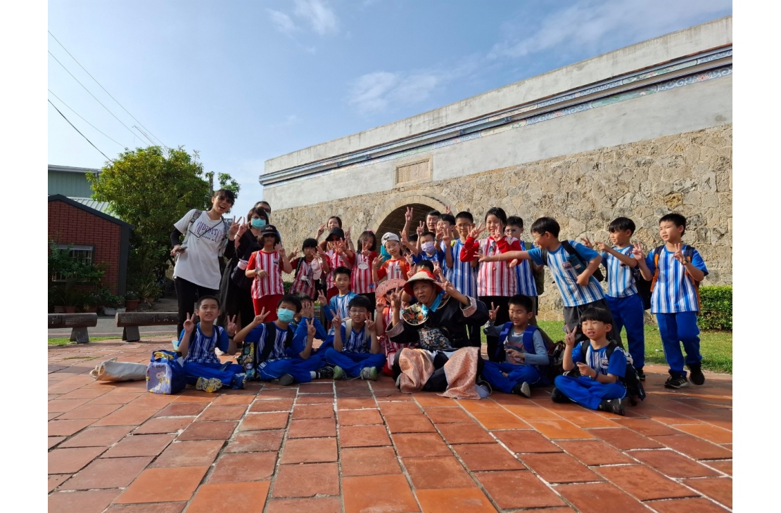 LINE_ALBUM_20241114東光國小走讀（蓮池潭 北門）_241119_20
