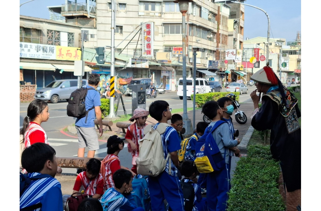 LINE_ALBUM_20241114東光國小走讀（蓮池潭 北門）_241119_25