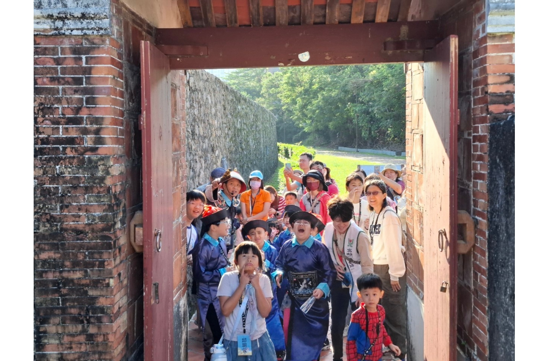 LINE_ALBUM_20241130張老師走讀_241203_106